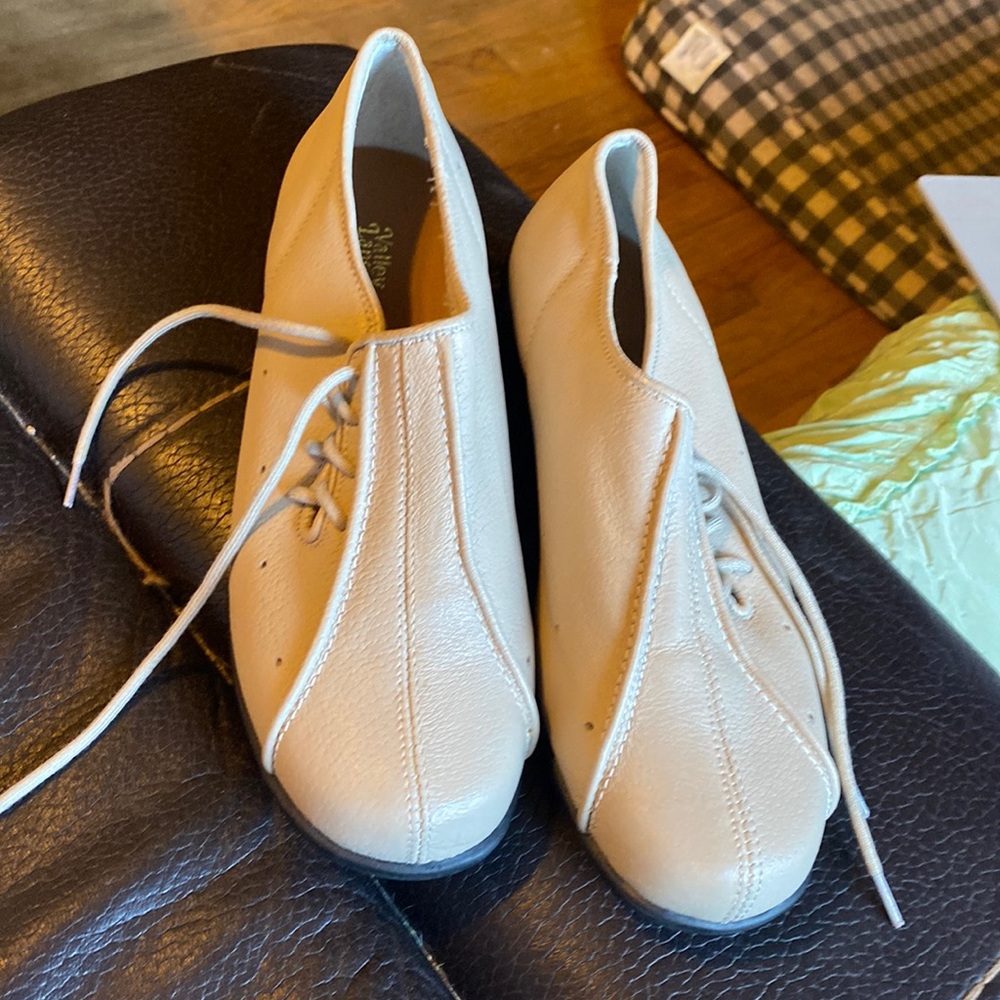 Valley lane loafers NWOT